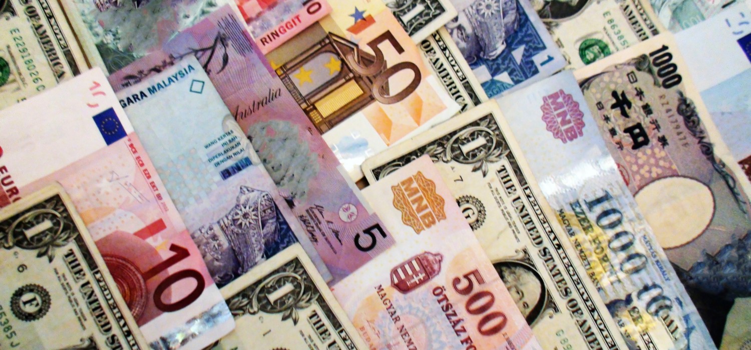 Managing Foreign Currency Risks When You Trade Overseas Financial Managing Foreign Currency Risks When You Trade Overseas Financial Expert John Galvin S Top Tips